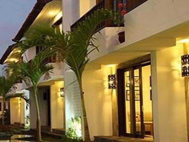 Апарт отель Seminyak Townhouse Экстерьер фото