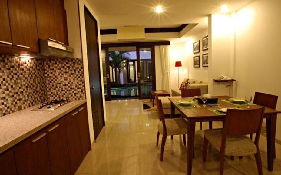 Апарт отель Seminyak Townhouse Экстерьер фото